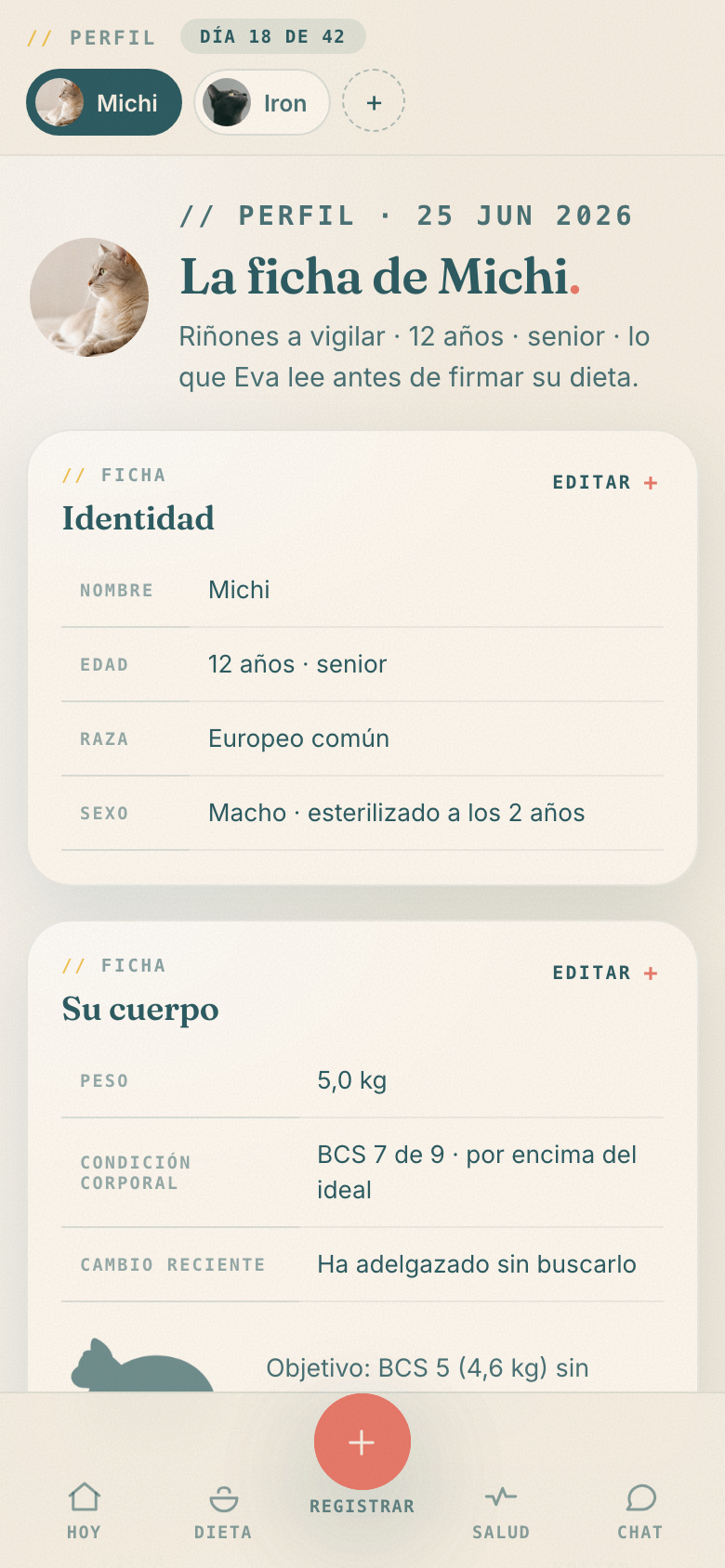 Pantalla de Perfil: la ficha clínica completa del gato, editable y multi-gato